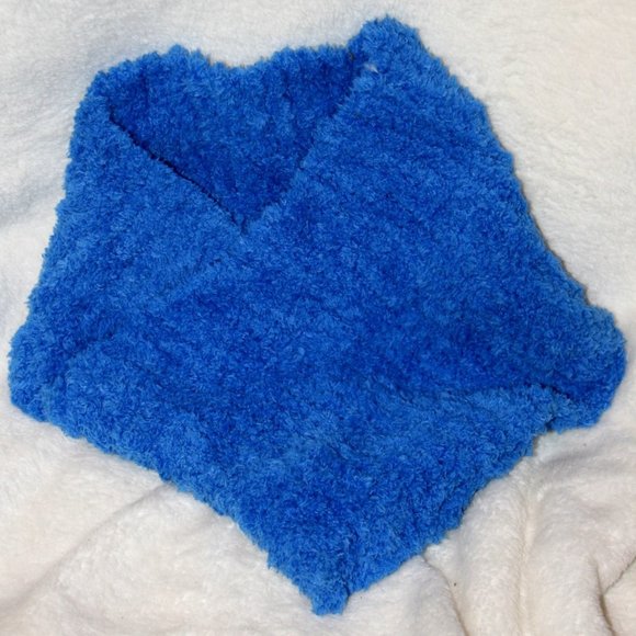 Handmade Blue Scarf & Cup Gift Set - Picture 2 of 4